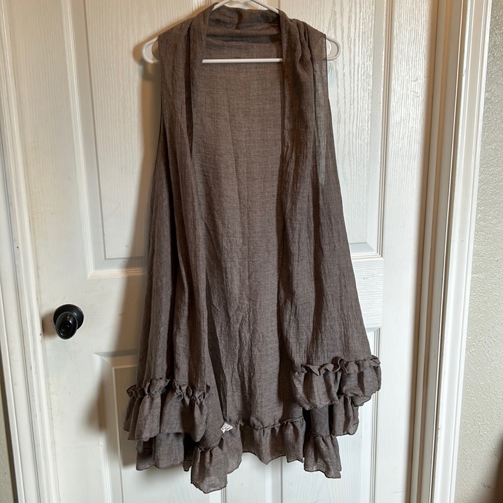 Lightweight sleeveless kimono